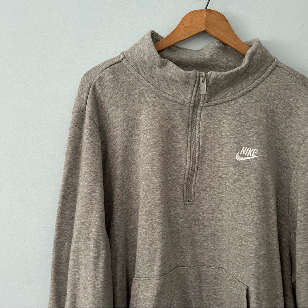 Nike Women’s plus 1/4 zip